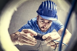 Electrician at work 732354