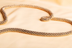 Necklace in heart shape 613466